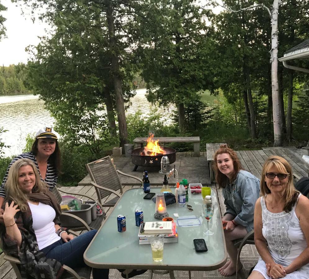 Lakefront Hope Lodge Miller Lake Eksteriør bilde
